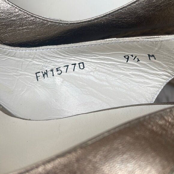 Stuart Weitzman Silver Women's Gold Metallic Leather Espadrilles Size 9.5 - Picture 5 of 7